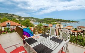 Alex Seaview Cottage
